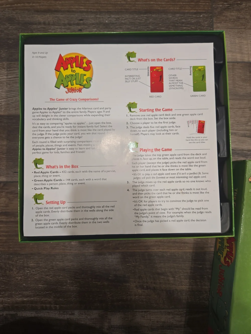 Apples to Apples Junior Kids Party Game - Green
